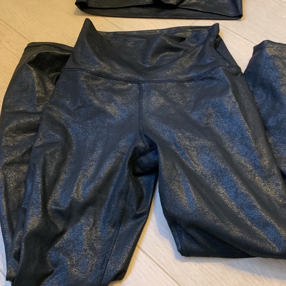 Aerie black crackle leggings